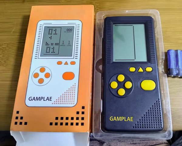 GAMPLAE Classic Games Handheld Games Console Electronic Memory Game for Kids Adults Fashion