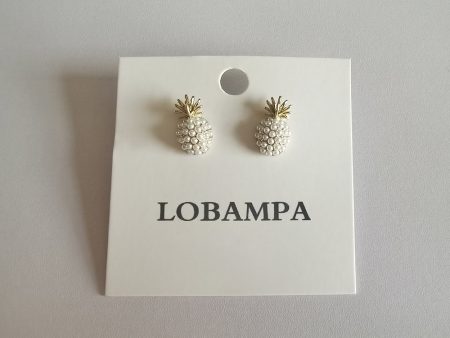 LOBAMPA Pearl Women Classic Stud Earrings Pineapple Pearl Earrings Female Fashion Earrings Female Jewelry Supply