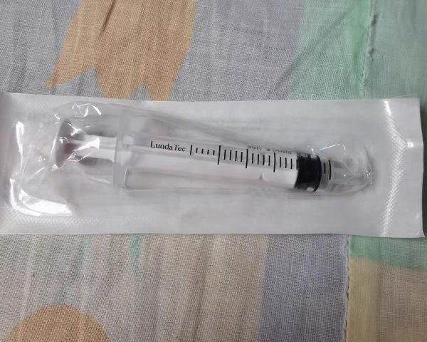 LundaTec Plastic Syringe with Measurement, Suitable for Measuring, Watering, Refilling For Sale